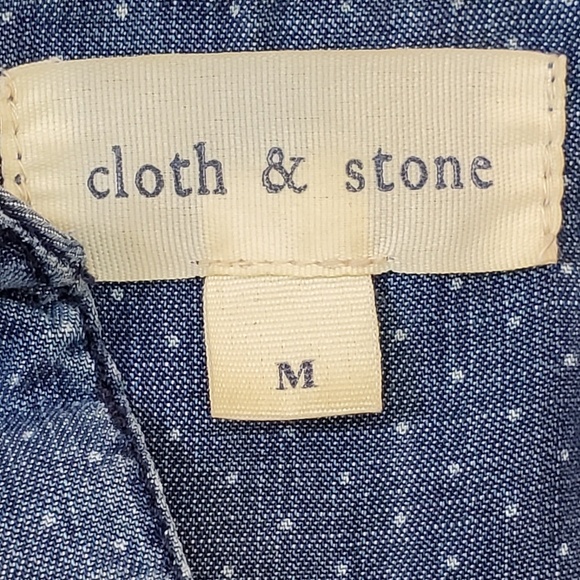 Cloth & Stone chambray half button up top - Picture 4 of 4